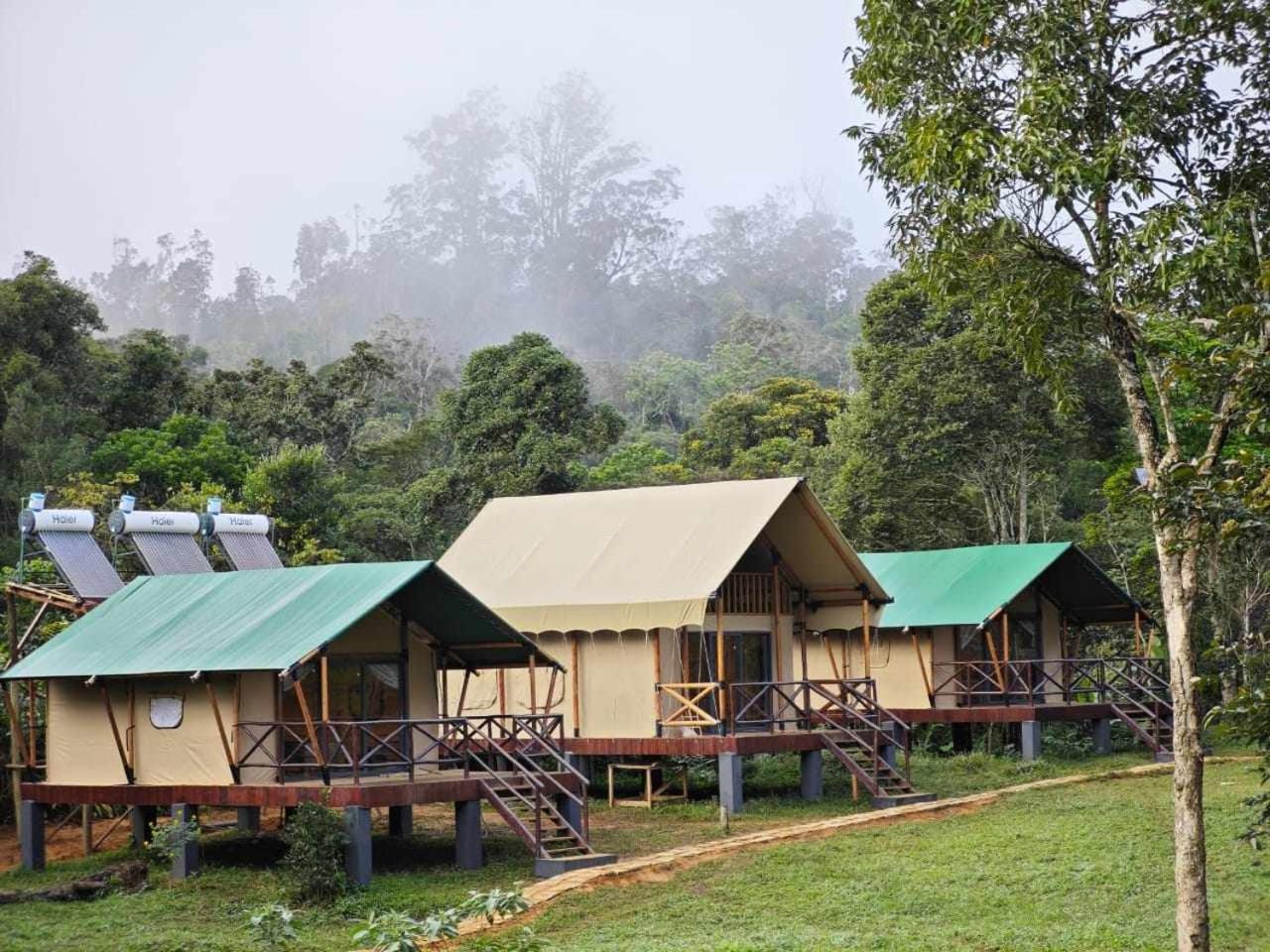 Longoza Ecolodge Andasibe Extérieur photo
